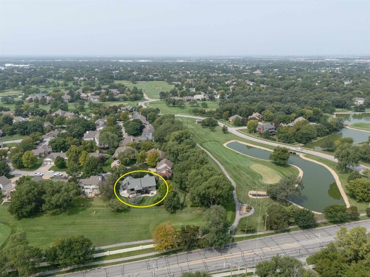 Property Photo: 2533 N Green Meadow Cir KS 67205