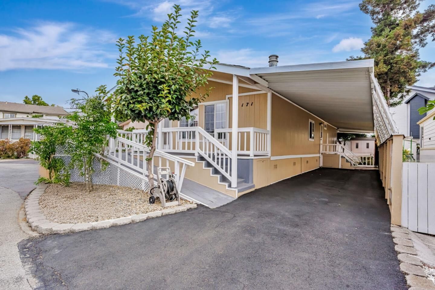 Property Photo:  60 Wilson Way 171  CA 95035 