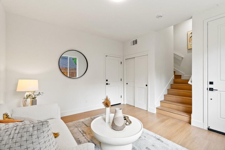 Property Photo: 947 Woodside Road CA 94061