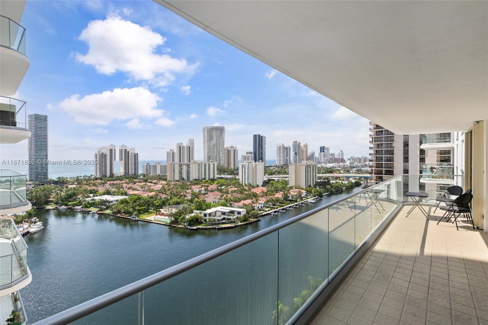 Property Photo: 19707 Turnberry Way 22F FL 33180