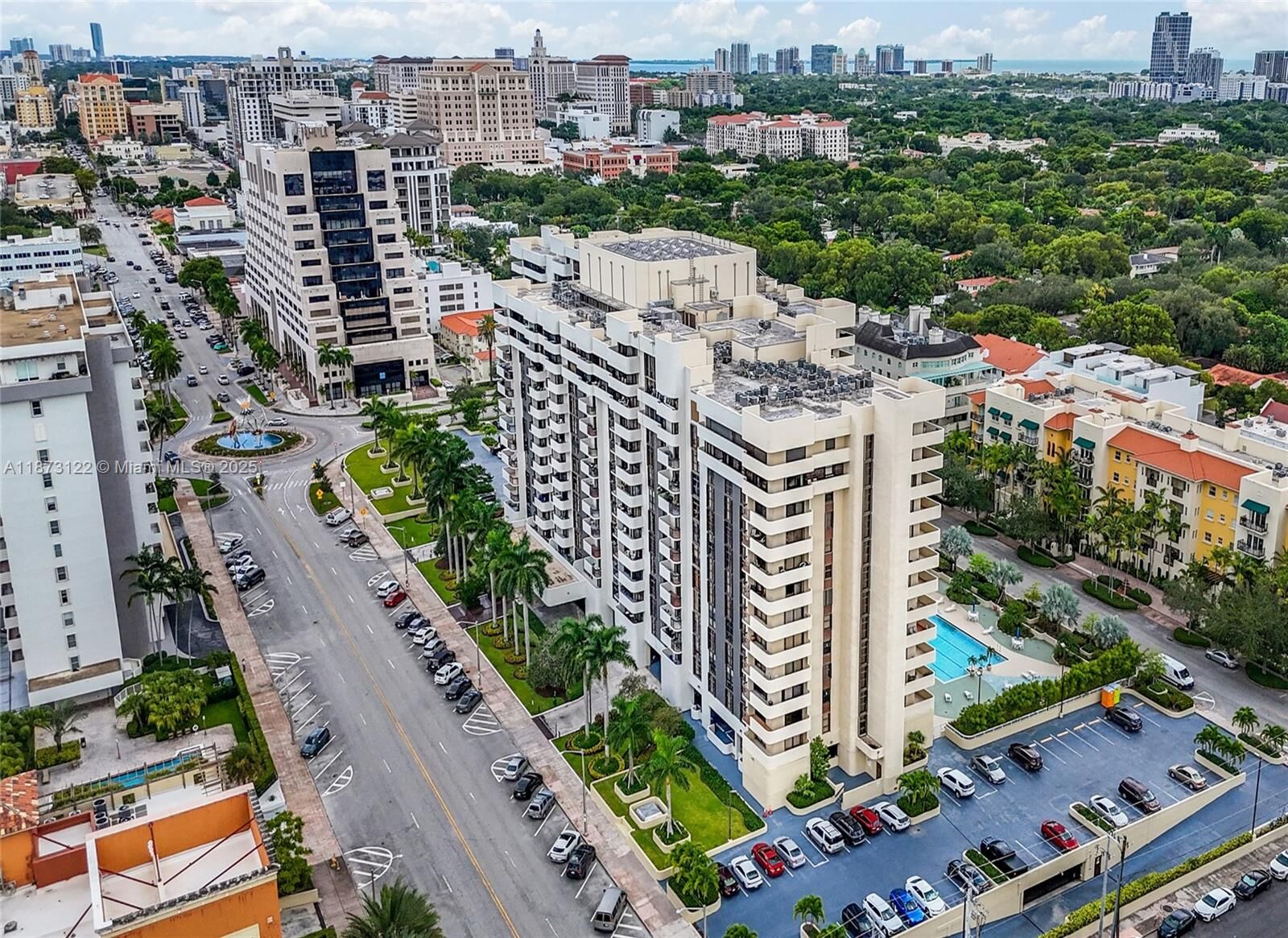 Property Photo:  600 Biltmore Way 1205  FL 33134 