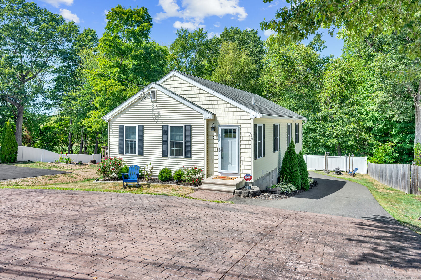 Property Photo:  2 Gene Street  CT 06513 
