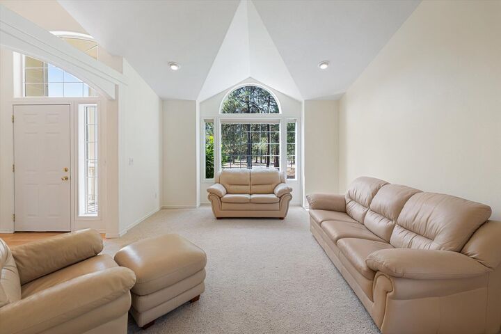Property Photo:  21110 Buckeye Lake Ln  WA 99005 