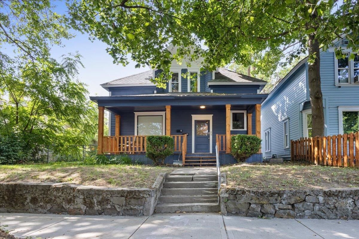 Property Photo: 368 E 7th Ave WA 99202
