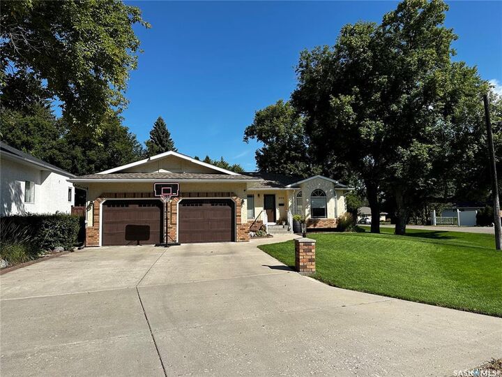 3104 Ortona Street  Saskatoon SK S7M 3R4 photo