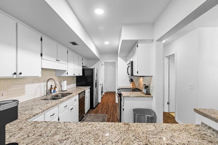 Property Photo:  105 Golf Court  AL 36301 