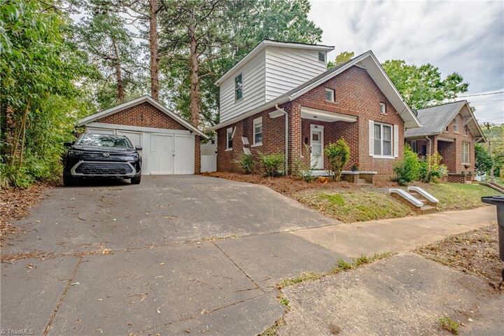 Property Photo: 1616 Queen Street NC 27103