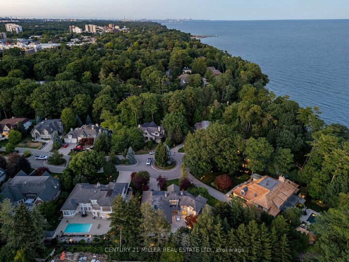 Photo de la propriété: 38 Shorewood Place ON L6K 3Y4