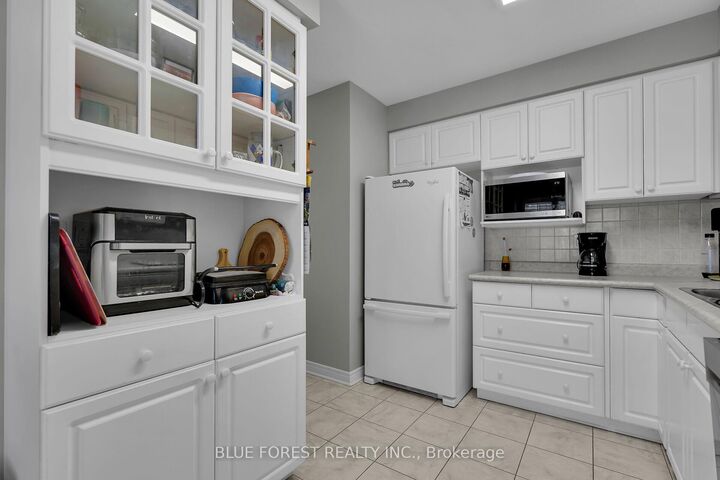 Photo de la propriété: 410 Ambleside Drive 3 ON N6G 4Y3
