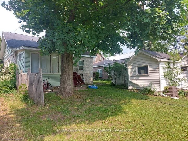 Property Photo: 513 Berford Street ON N0H 2T0