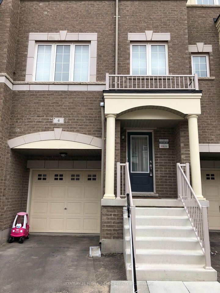 Photo de la propriété: 4 Cedarland Road ON L6Y 6E5