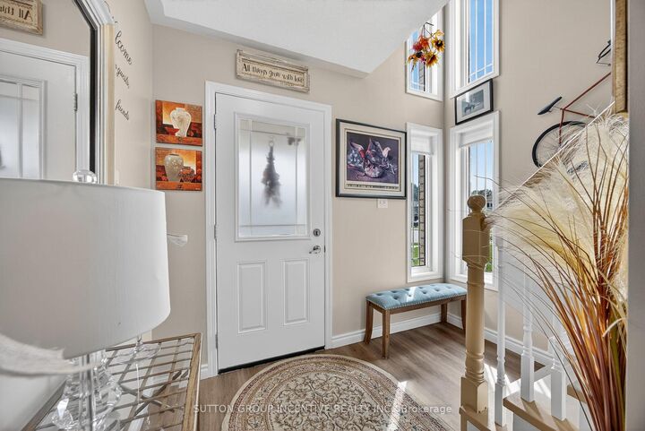 Property Photo:  23 Frank'S Way  ON L4N 3J1 