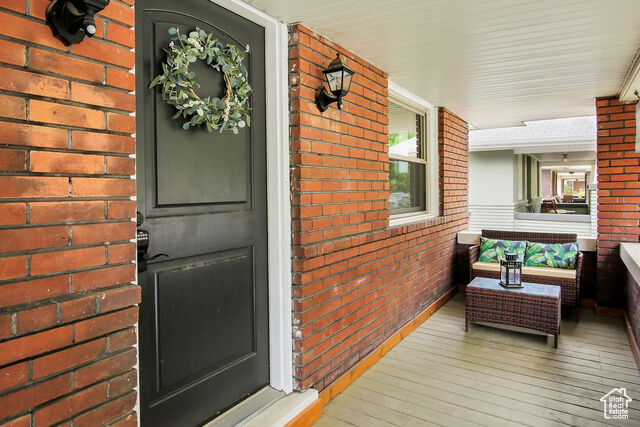 Property Photo: 342 E Hollywood Ave UT 84115
