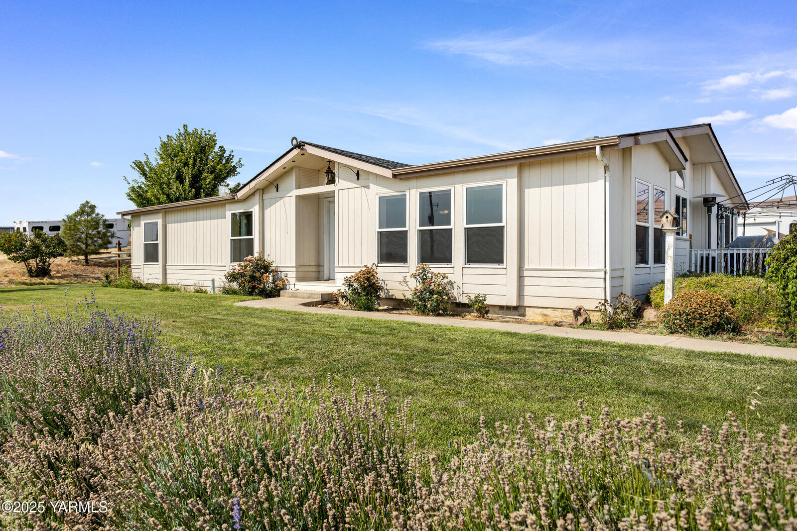 Property Photo:  1971 Buffalo Rd  WA 98942 
