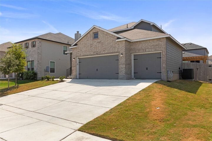Property Photo:  331 Saddle Dawn  TX 78108 