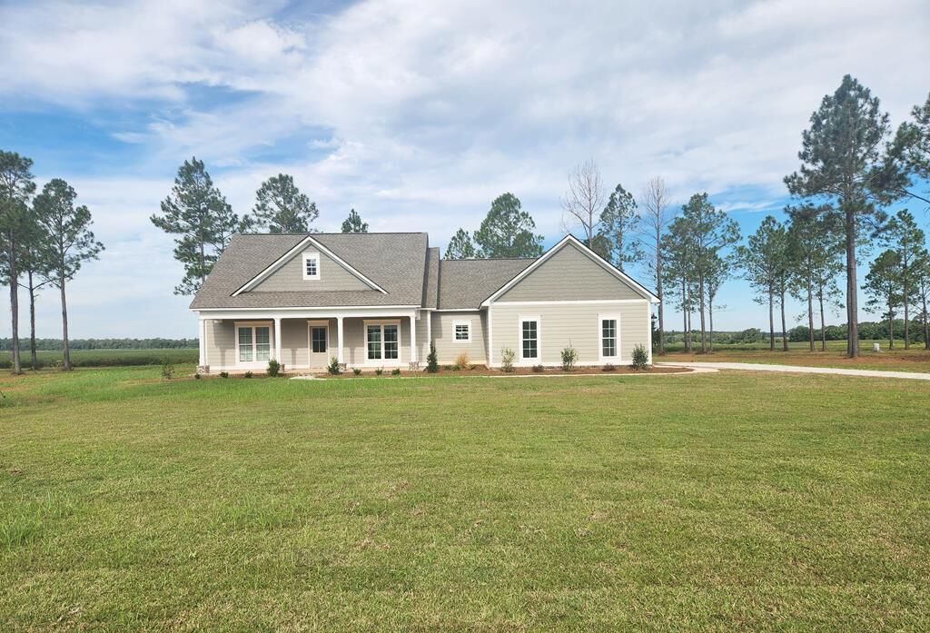 Property Photo:  116 Montrose Drive  GA 31763 