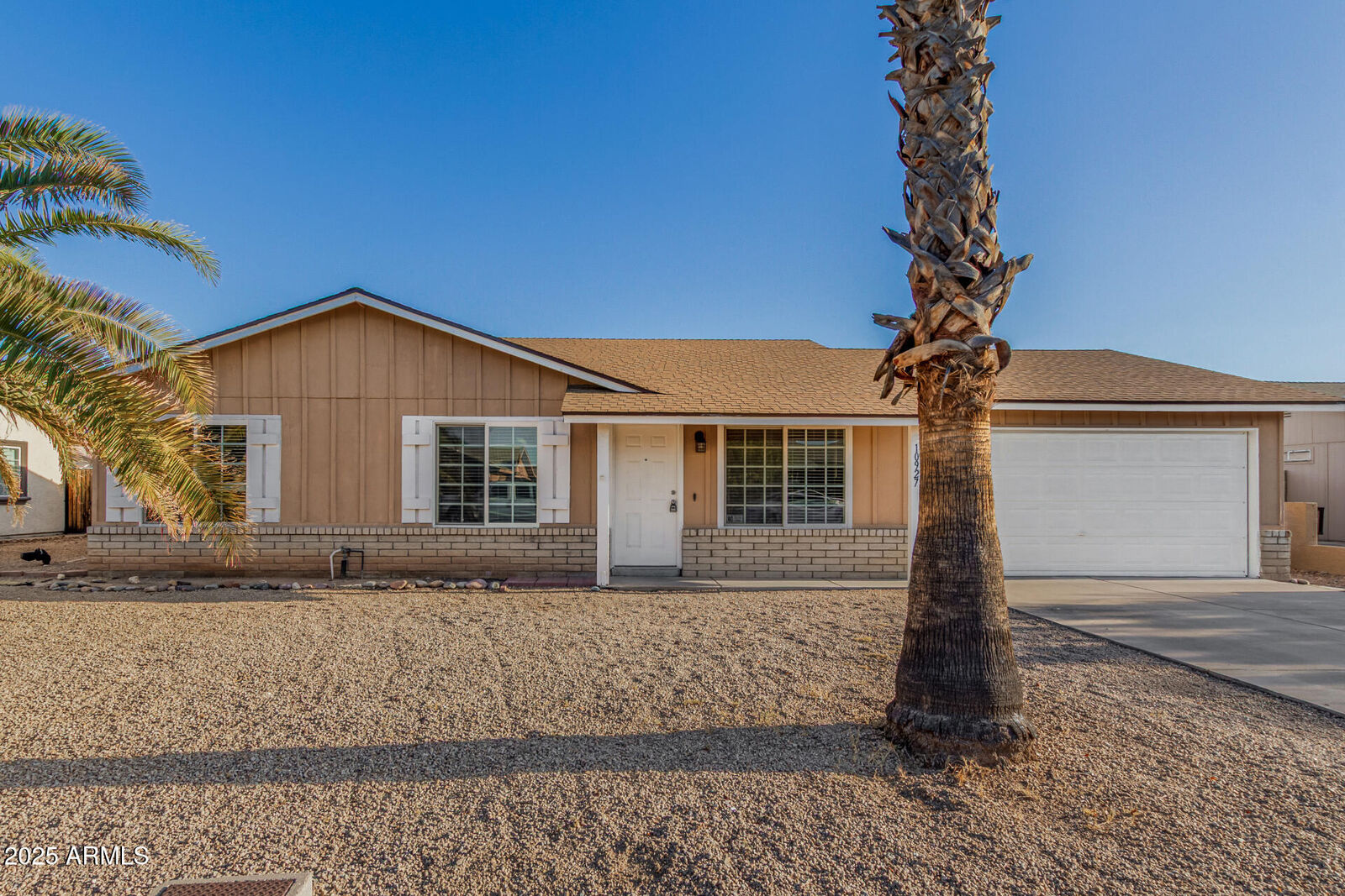 Property Photo: 10927 W Calle Del Sol -- AZ 85037