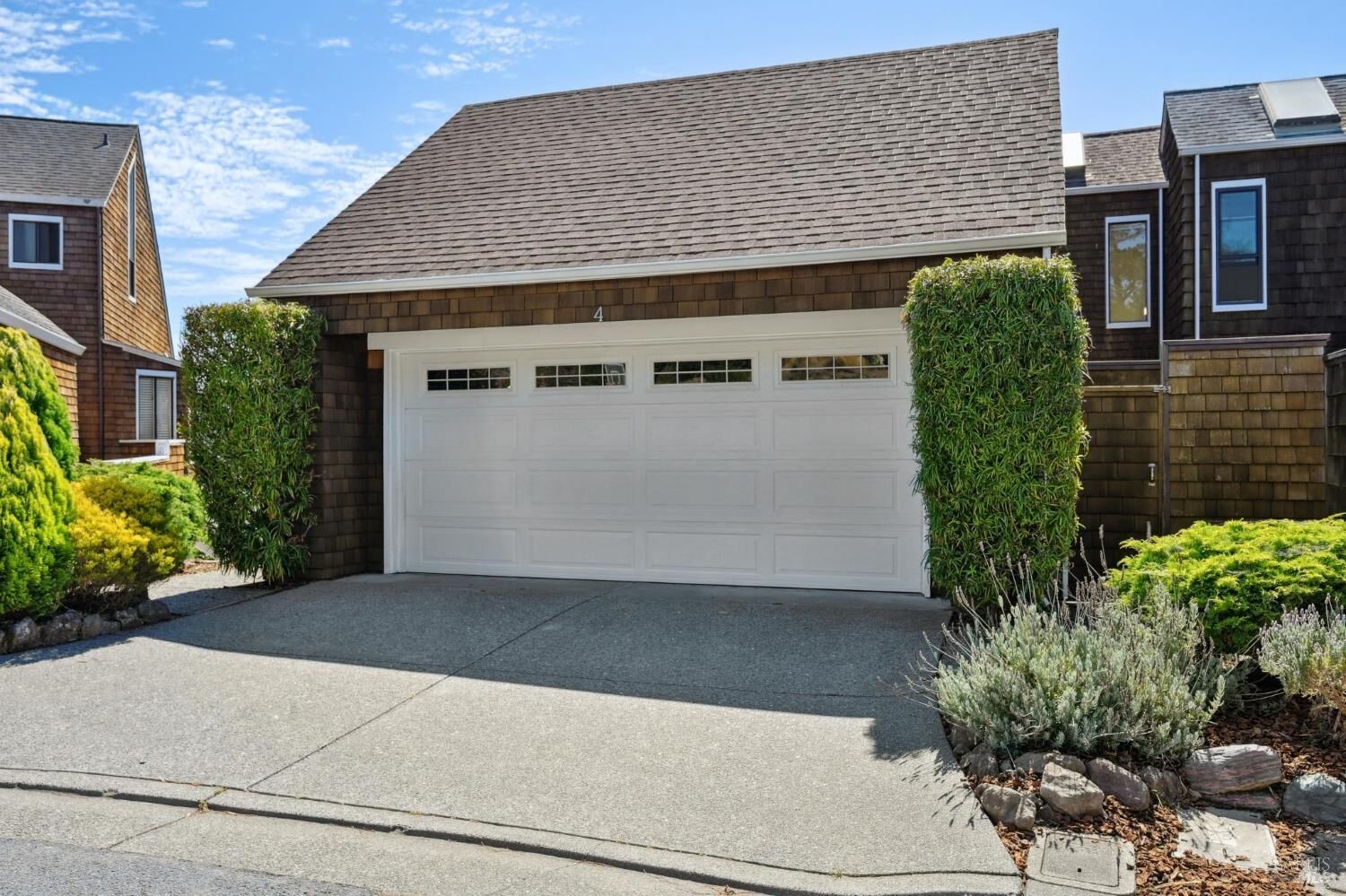 Property Photo:  4 Milland Court  CA 94941 