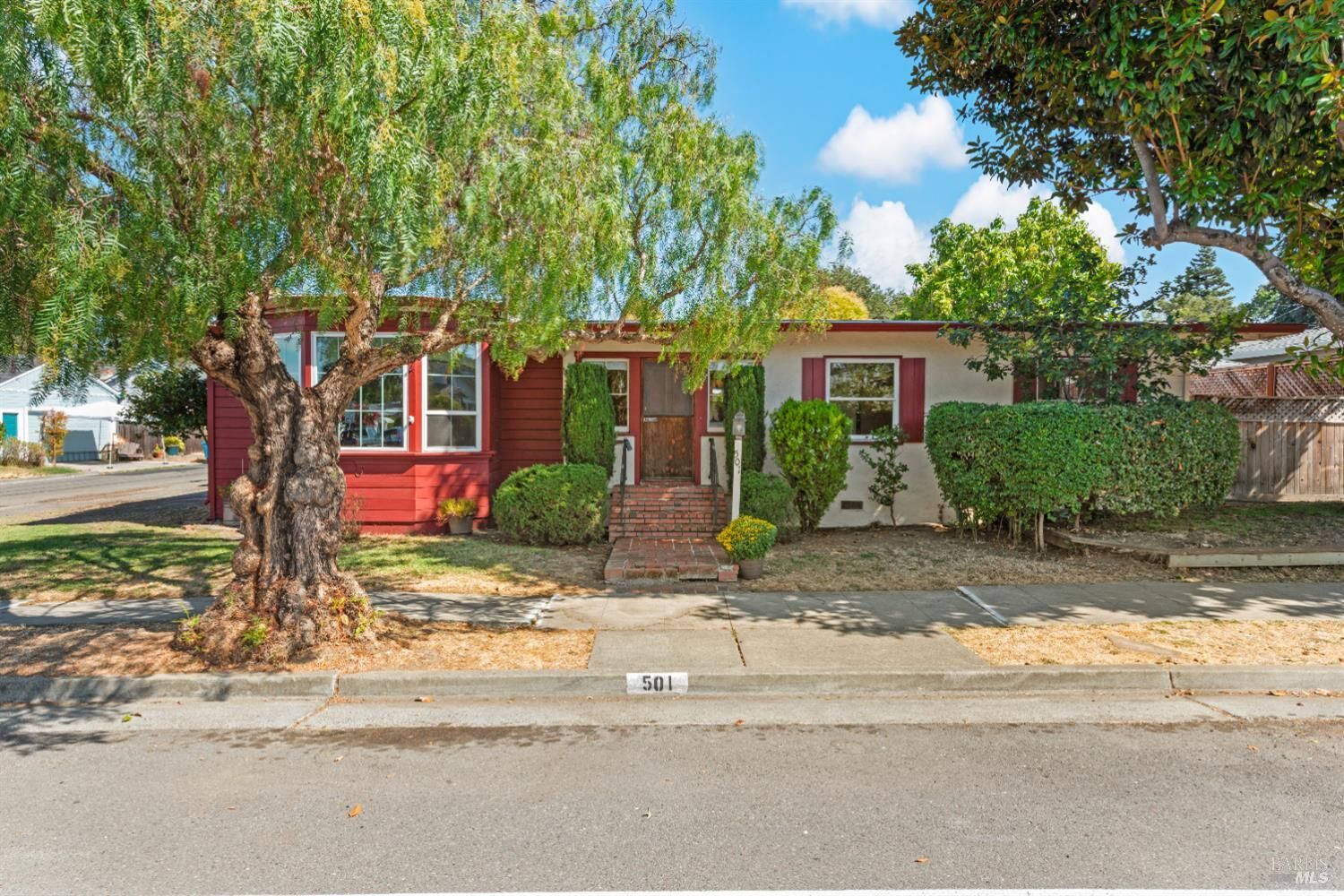 Property Photo:  501 Mountain View Avenue  CA 94952 