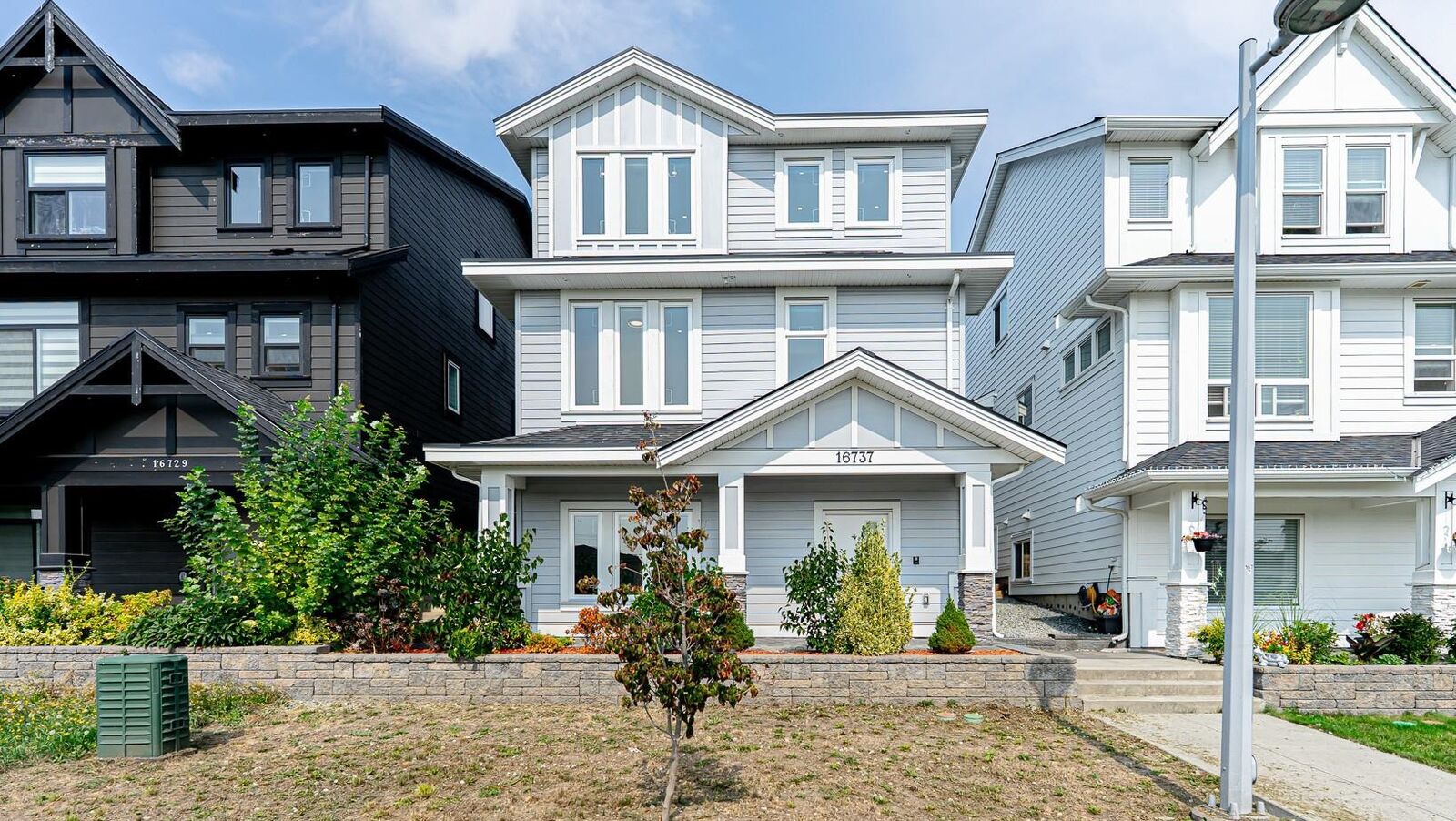 Property Photo: 16737 16th Avenue BC V3Z 0T3