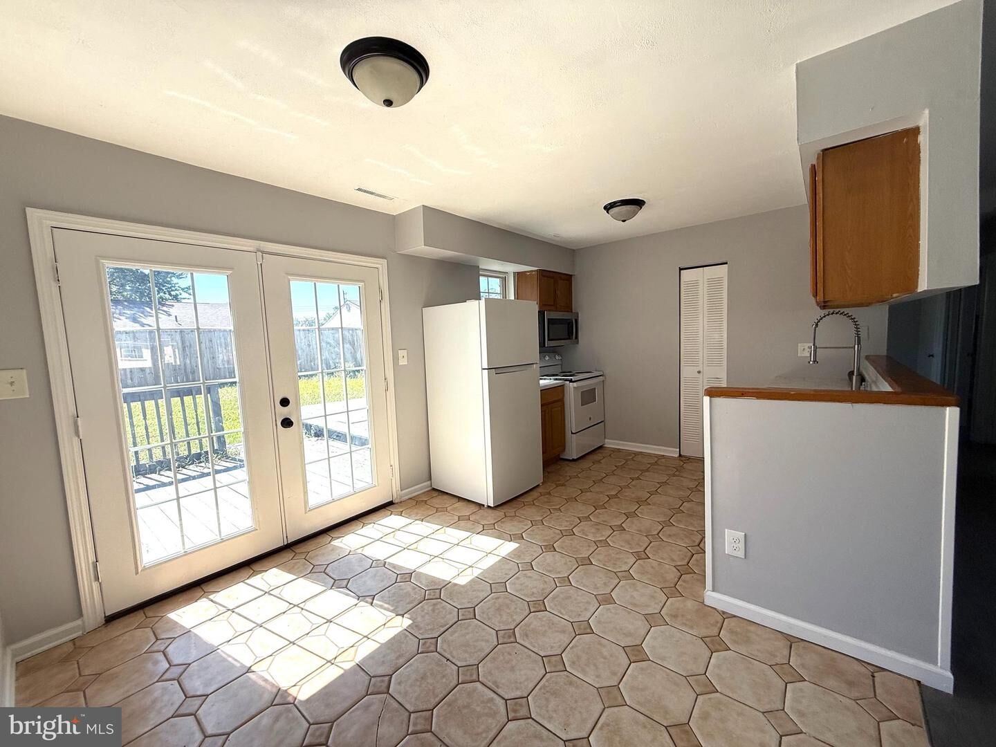 Property Photo:  37 Highland Avenue  NJ 08081 