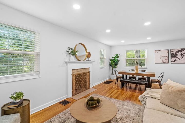 Property Photo:  2938 Sherwood Road  OH 43209 