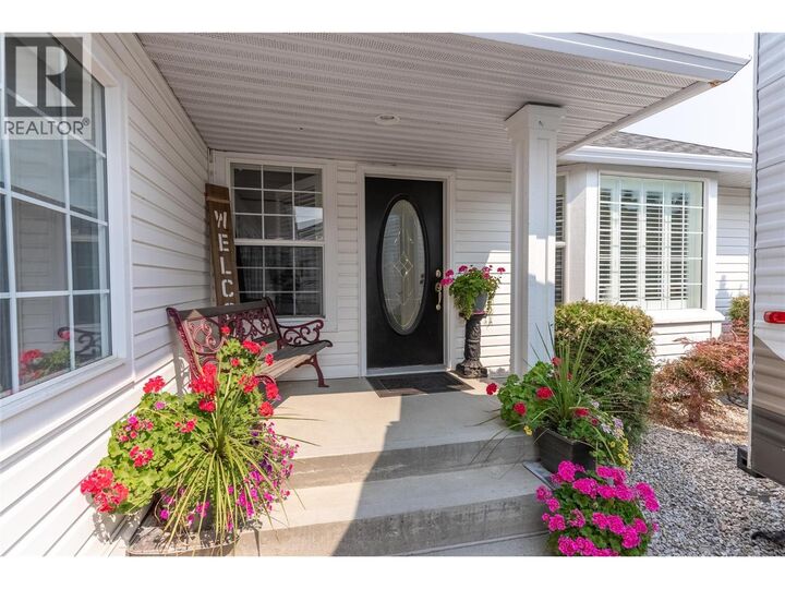 2375 Canongate Place  Kamloops BC V1S 1W8 photo