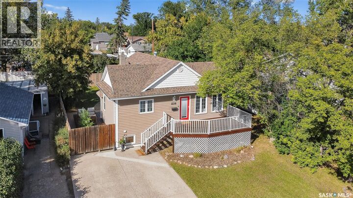 Property Photo:  1116 Hochelaga Street W  SK S6H 2J2 