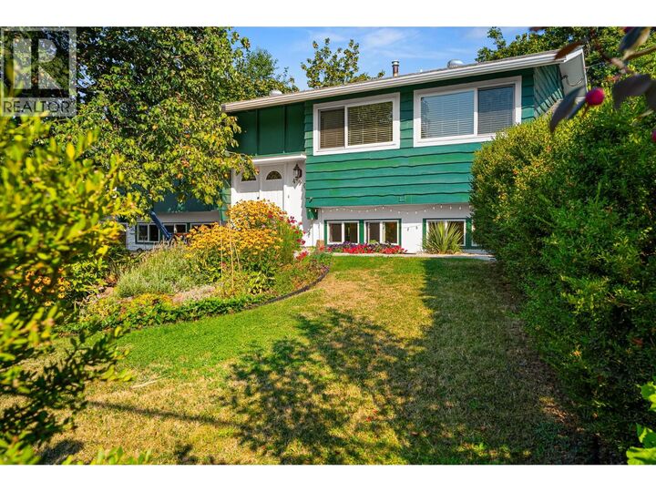 490 6 Street Southeast  Salmon Arm BC V1E 4E9 photo