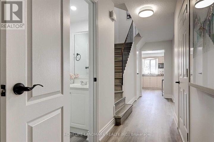 Property Photo:  17 Debden Road  ON L3R 6V6 