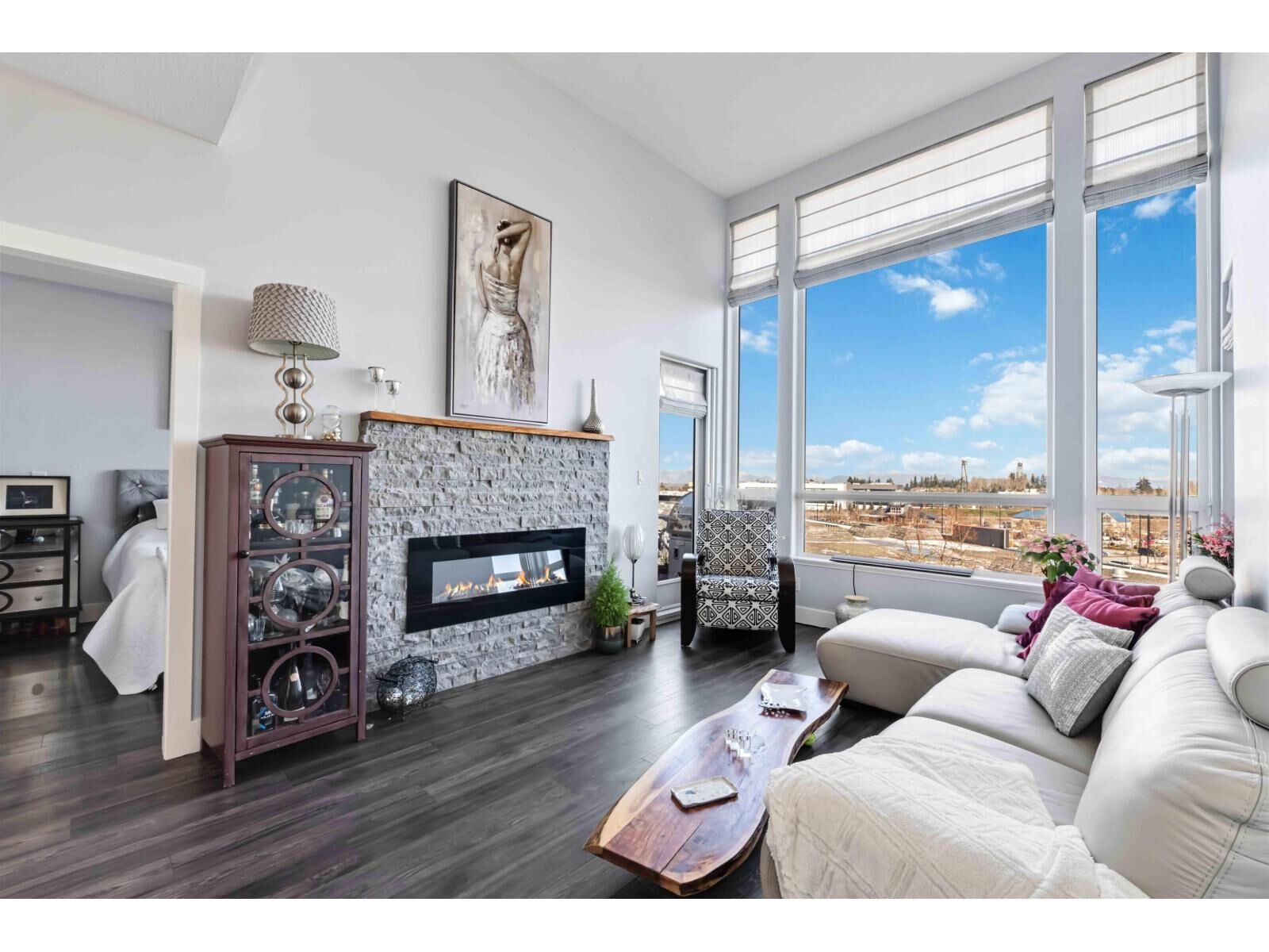 Property Photo: 2970 King George 421 BC V4P 0E6