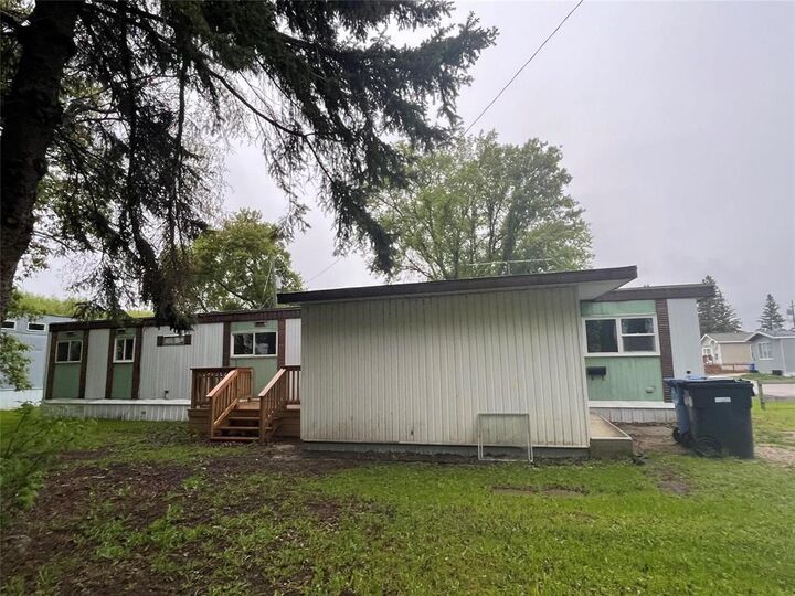 Photo de la propriété: 1021 Jackson Street MB R7N 2N5