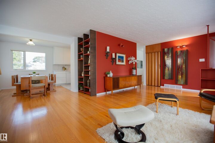 Property Photo: 14624 87 Avenue NW AB T5R 4E4