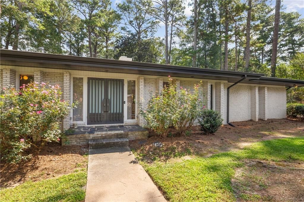 Property Photo: 1791 Breckenridge Drive NE GA 30345