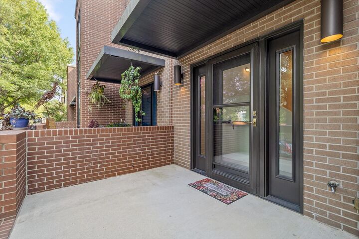 Property Photo: 164 W 17th Street TN 37408