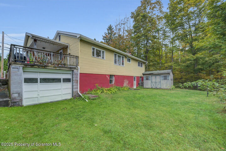 Property Photo:  794 State Route 690  PA 18444 
