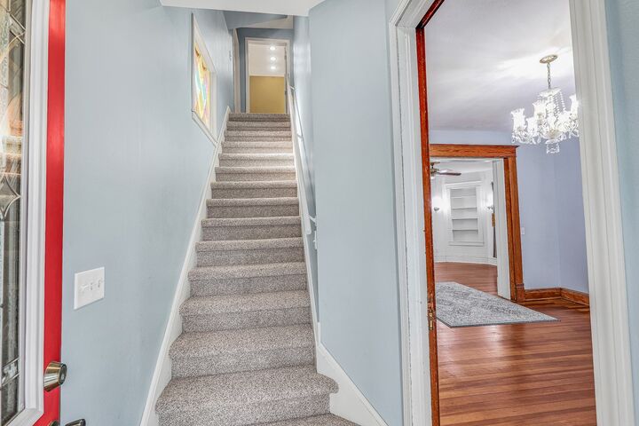 Property Photo:  400 Washington Street  IA 50219