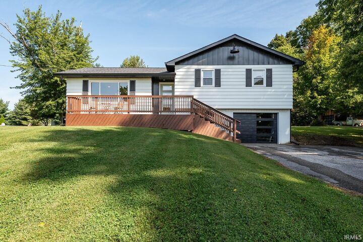 2853 E Schacht Road  Bloomington IN 47401 photo