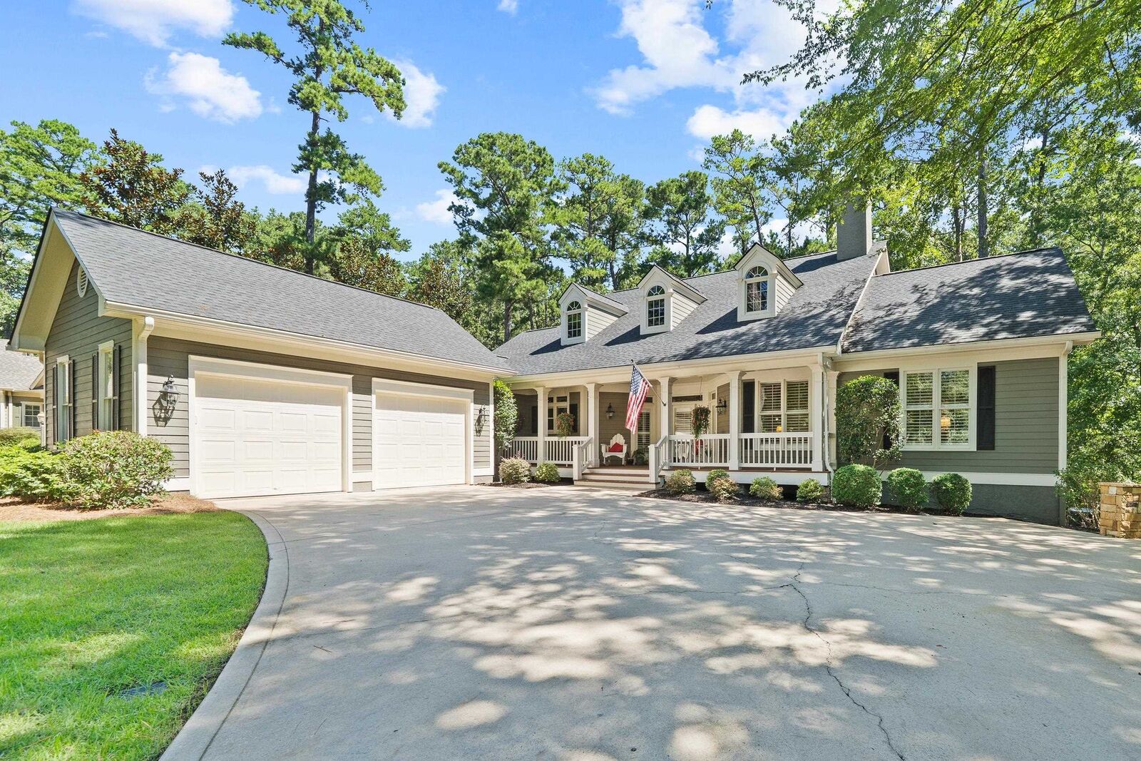 Property Photo: 1071 Eaglewood Way GA 30642