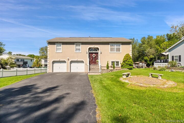 Property Photo:  2 Danielle Court  NY 10940 