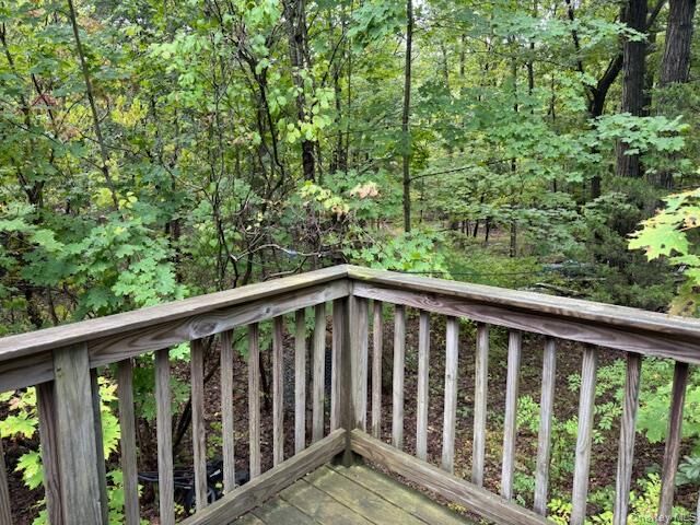 Property Photo:  23 Rabbit Hill Road  NY 10950 