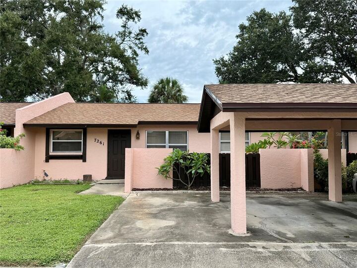 Property Photo: 7261 55th Avenue N FL 33709