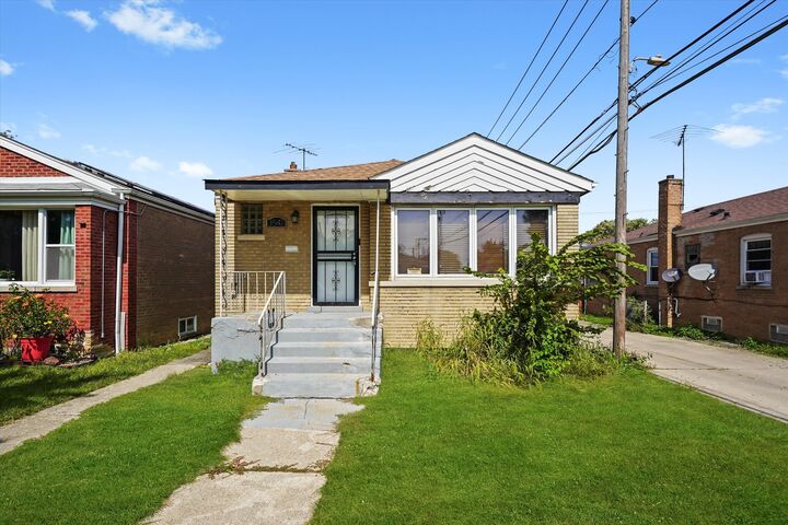 3542 W 77th Street  Chicago IL 60652 photo