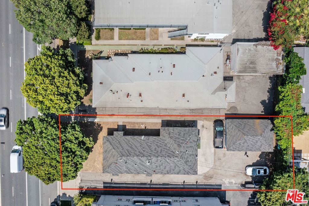 Property Photo: 11856 Venice Boulevard CA 90066