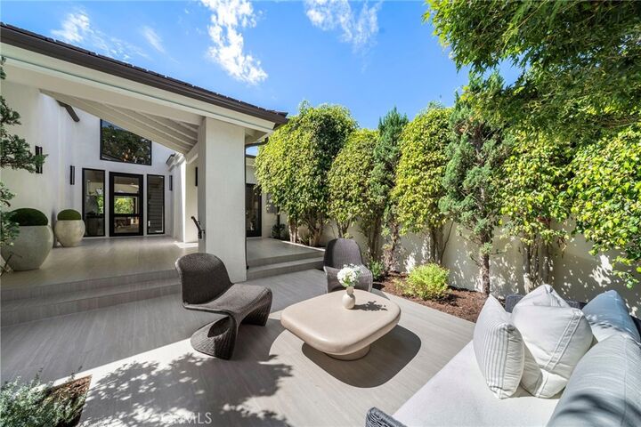 Property Photo:  25 Rue Grand Vallee  CA 92660 