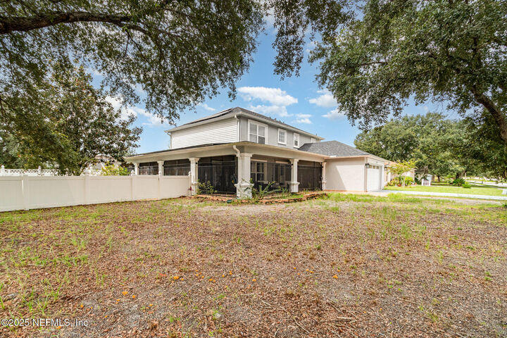 Property Photo:  3207 Scenic Woods Drive  FL 32725 