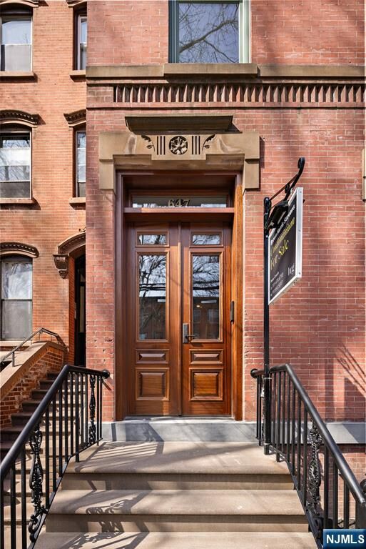 647 Jersey Avenue 2  Jersey City NJ 07302 photo
