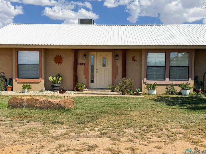 Property Photo:  5504 S Thomason Road  NM 88220 