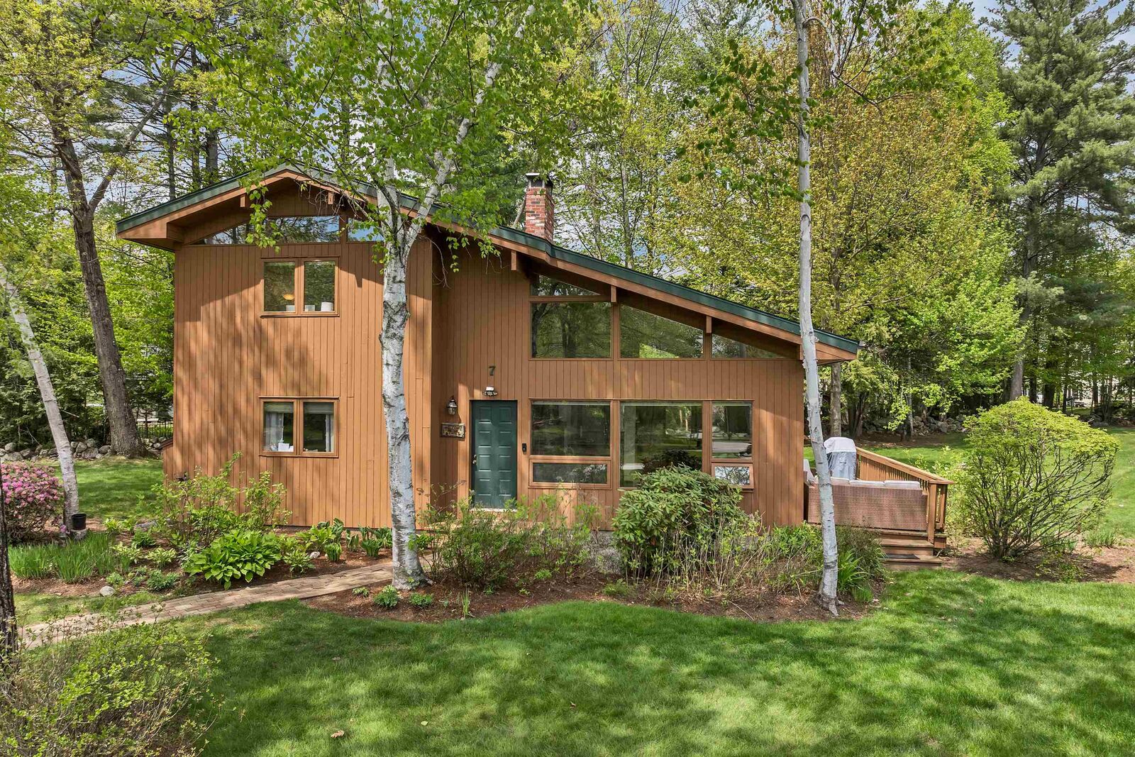 Property Photo:  7 Croft Way  NH 03246 