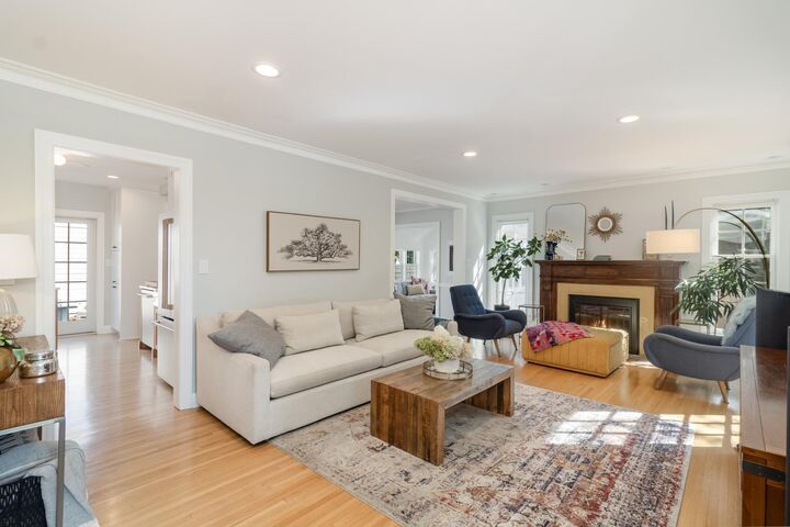 Property Photo:  590 Fairview Avenue S  MN 55116 